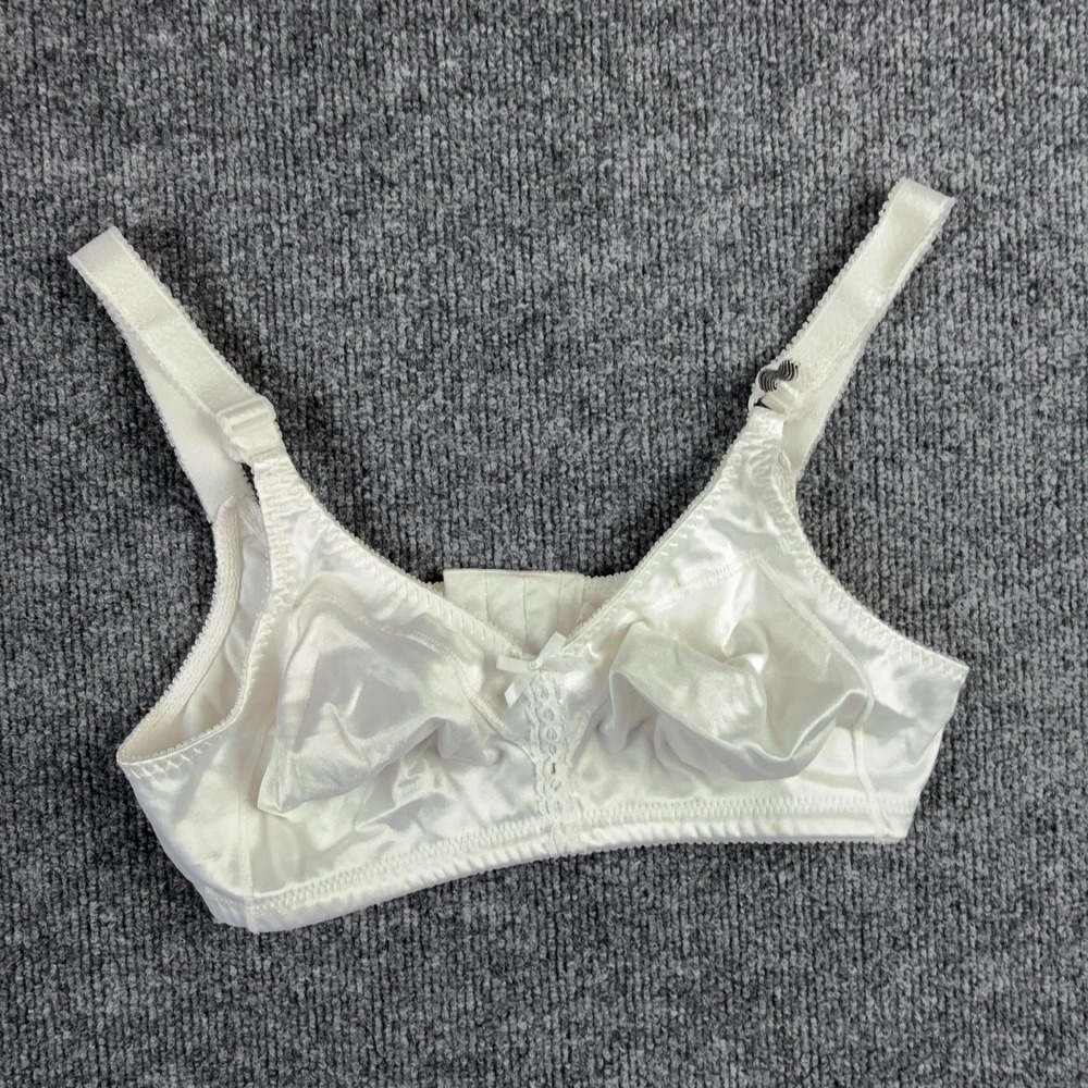VTG Bali Bra Womens 36C White Wireless‎ Satin Full Coverage Minimizer Soft Cup
